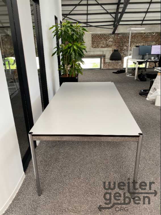 großer Tisch 2x1m in Köln