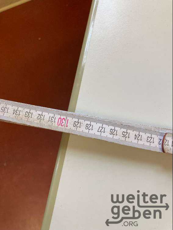 Schultische ab 8 Klasse – Spende in Niebüll