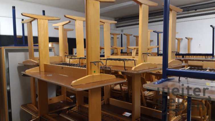 Tische und Stühle für Grundschüler in Olpe