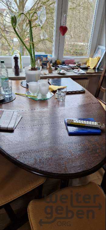 Tisch mit Stühlen – Spende in München