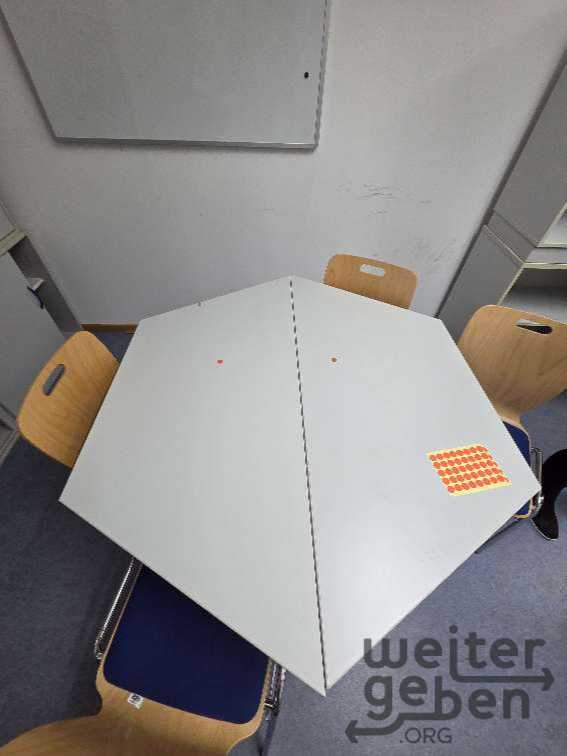 Trapeztische – Spende in Koblenz