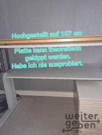 Zeichentisch Packtisch – Spende in Hamburg-Wilstorf