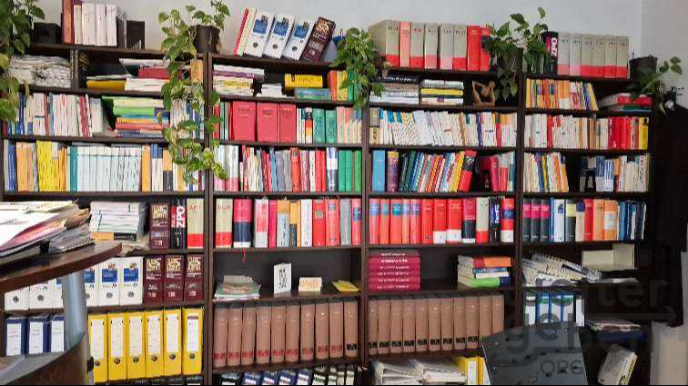 Büroauflösung : 43Möbelstücke in München