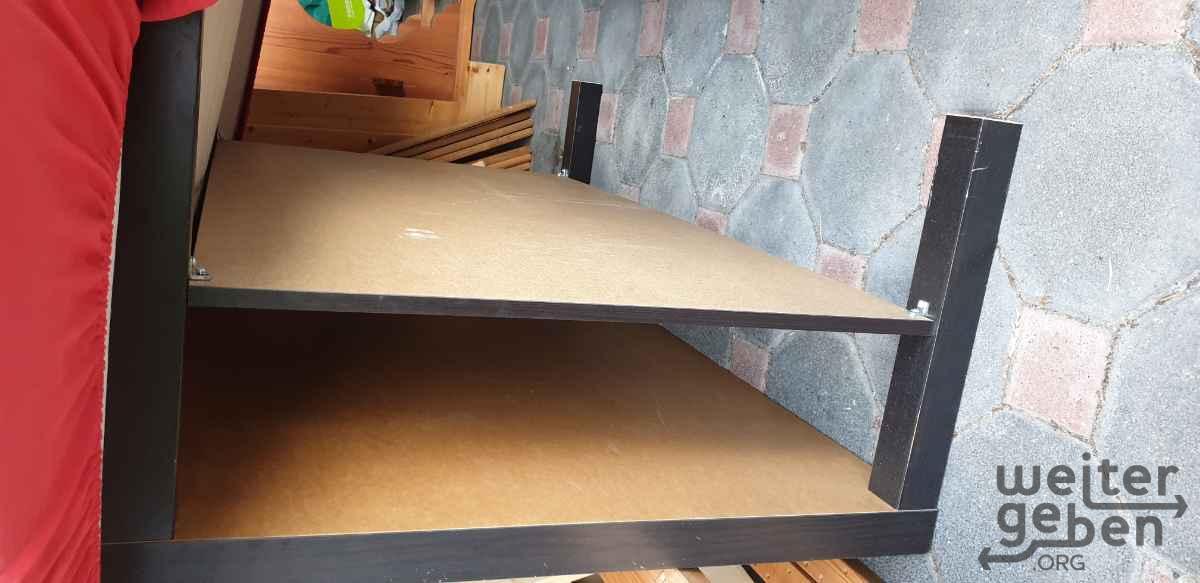großer flacher Holztisch in Leichlingen