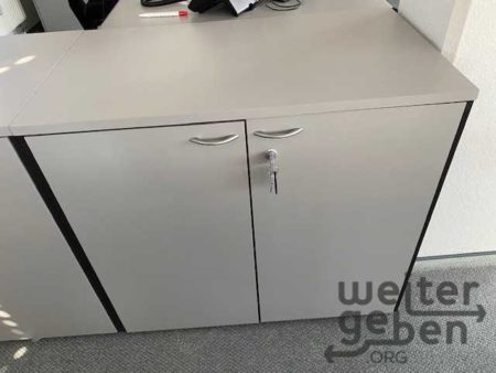 kleiner Schrank – Spende in Stuttgart